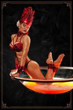 Burlesque Tänzerin Leony la Roc für Burlesqueshows & Martiniglasshows